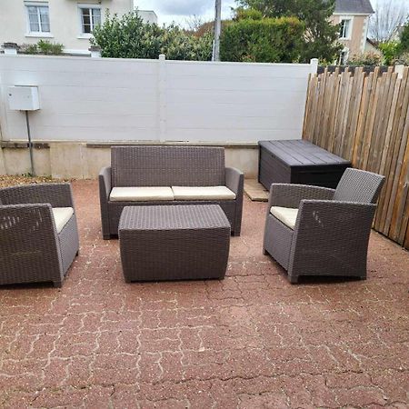 Logement Amboise Centre Avec Terrasse Privee المظهر الخارجي الصورة