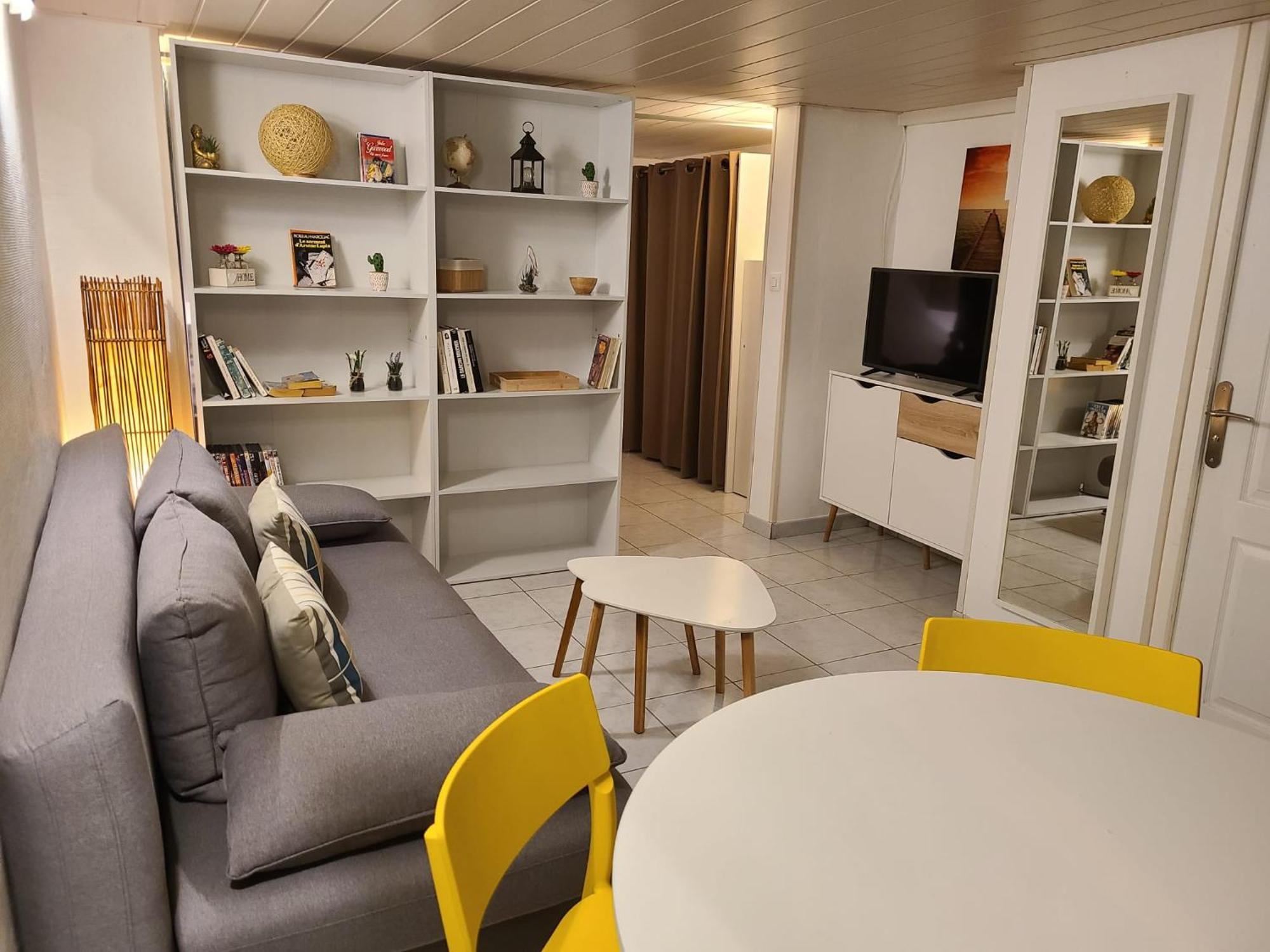 Logement Amboise Centre Avec Terrasse Privee المظهر الخارجي الصورة