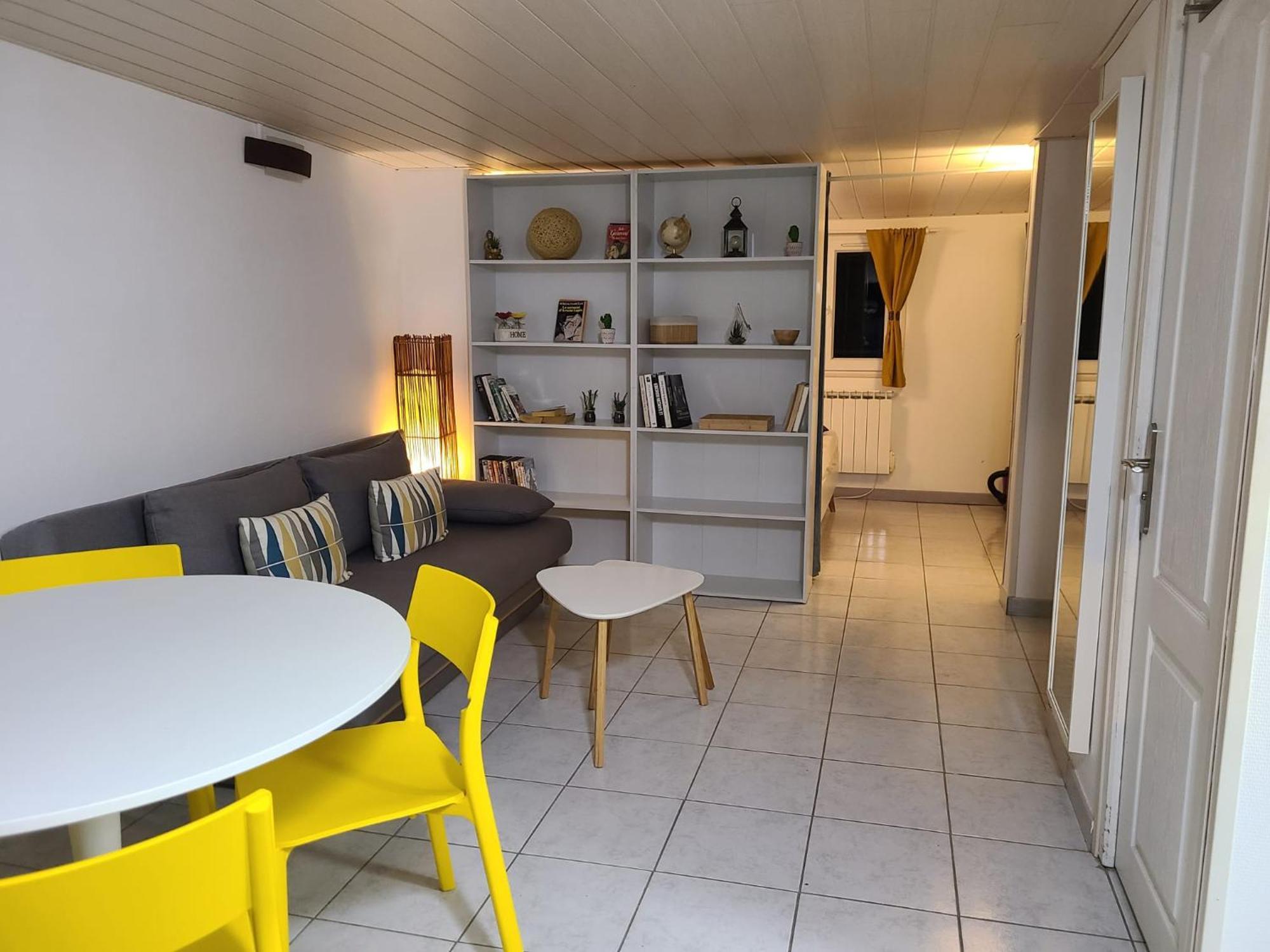 Logement Amboise Centre Avec Terrasse Privee المظهر الخارجي الصورة