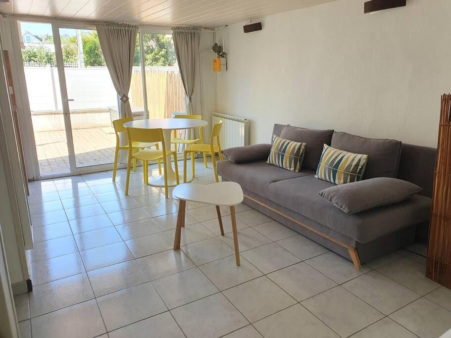Logement Amboise Centre Avec Terrasse Privee المظهر الخارجي الصورة